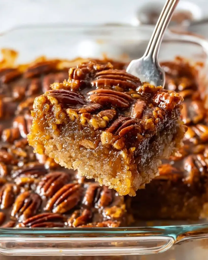 Gooey Pecan Cake with Caramel and Spices Recipe